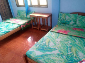 Hidden Hill Backpackers Inn